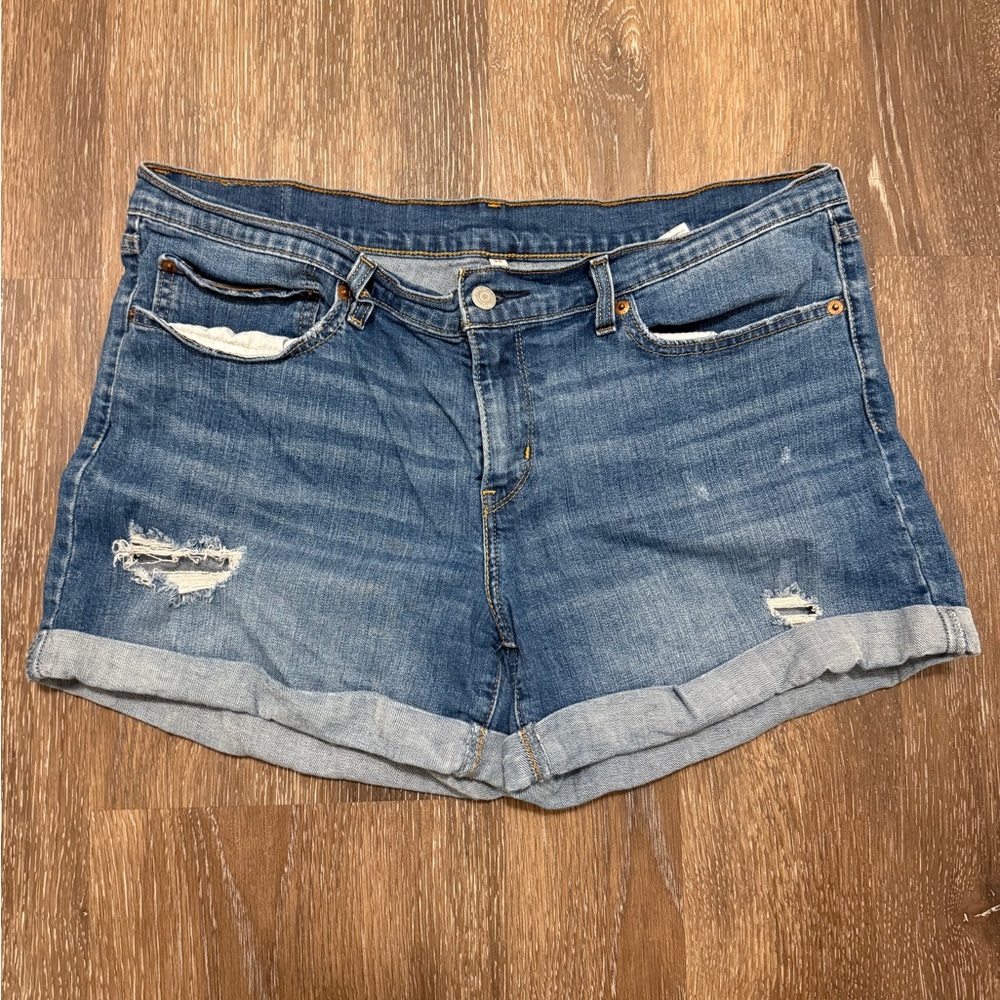 Levi Denim Roll-Cuff Women’s Shorts in Blue